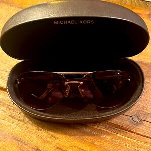 MICHAEL KORS Aviator sunglasses M2001s 717 Gold Frame Brown Lens w/ case & cloth